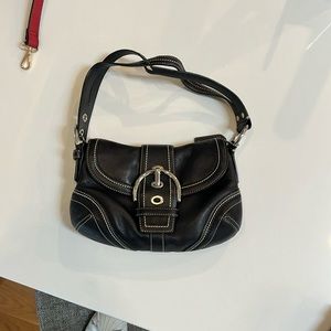Vintage 90s black leather Coach bag